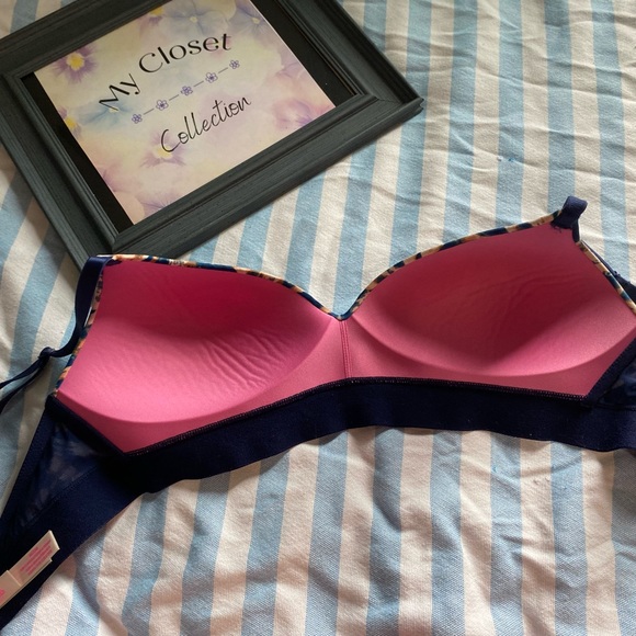 ***SOLD ON ANOTHER APP *** Victoria’s Secret PINK 36C bra bundle - Picture 12 of 16
